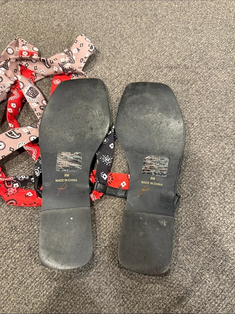 Steve Madden Sasher bandana print wrap-around thong sandals Women size 8 - Picture 7 of 9
